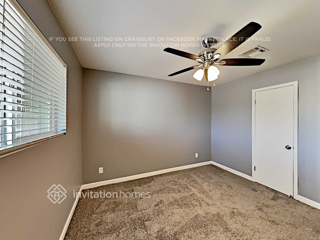 Building Photo - 420 E Hermosa Dr