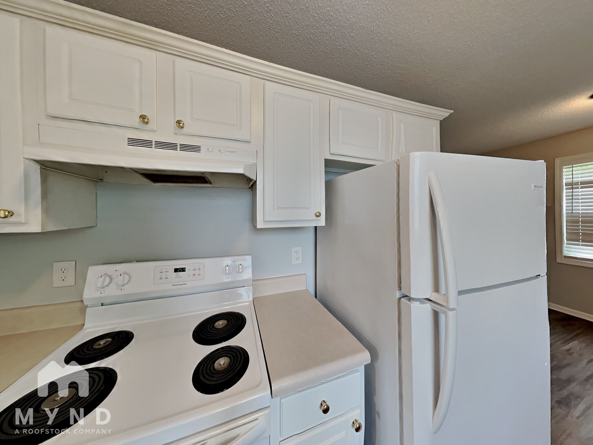 Building Photo - 221 Tavistock Ct