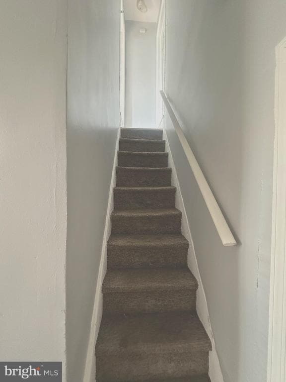 Building Photo - 30 Asbury St