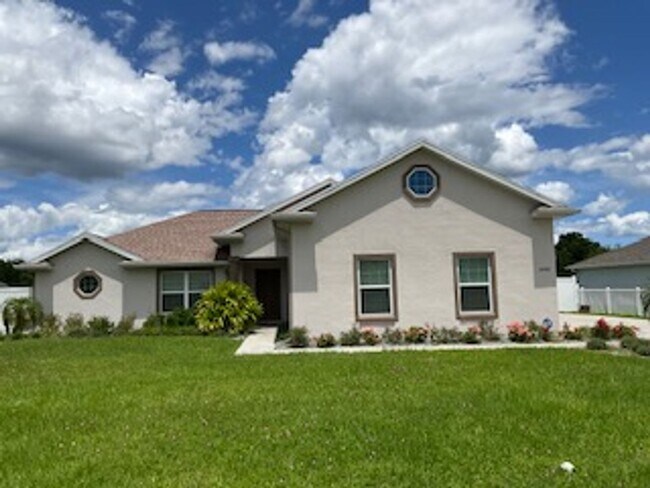 Primary Photo - Oak Hill Plantation 3/2 NE Ocala Home