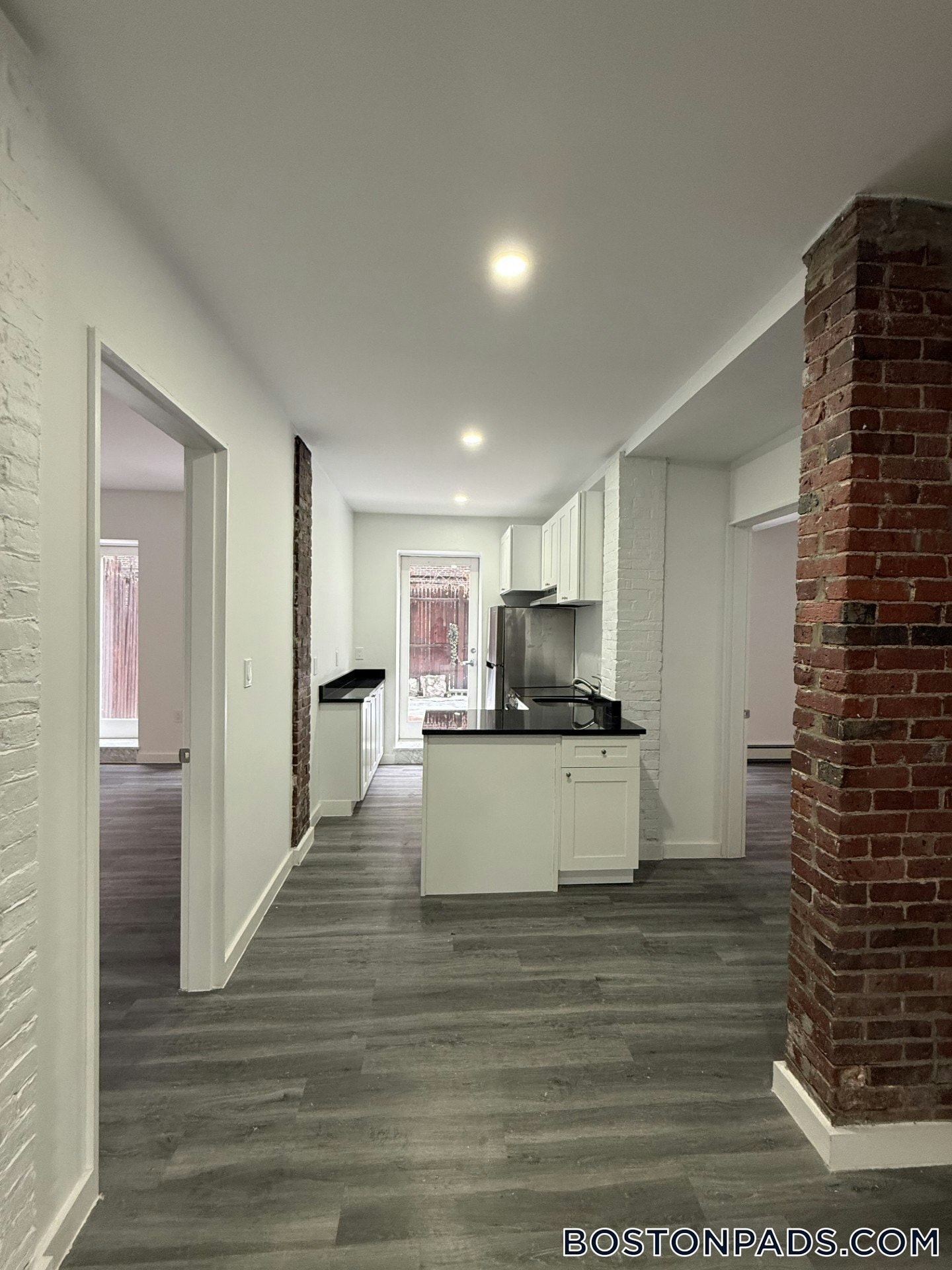 Building Photo - 21 Cortes St