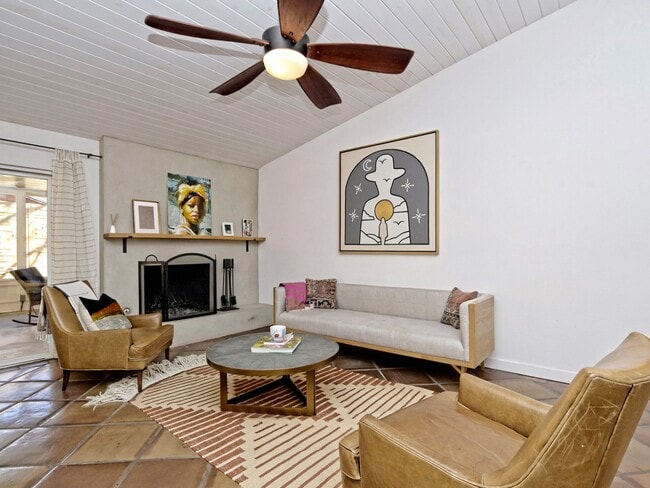 Building Photo - 5209 Fort Mason Dr