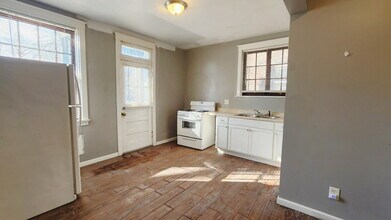 Building Photo - **Move-In Special-Half Off 1st Months Rent**
Charming 1-Bedroom Apartment in South St. Louis