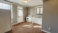 Building Photo - ** MOVE IN SPECIAL**
Charming 1-Bedroom Apartment in South St. Louis