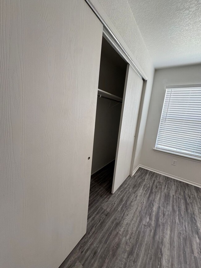 Building Photo - Beautiful Renovated Home in Bridgewood