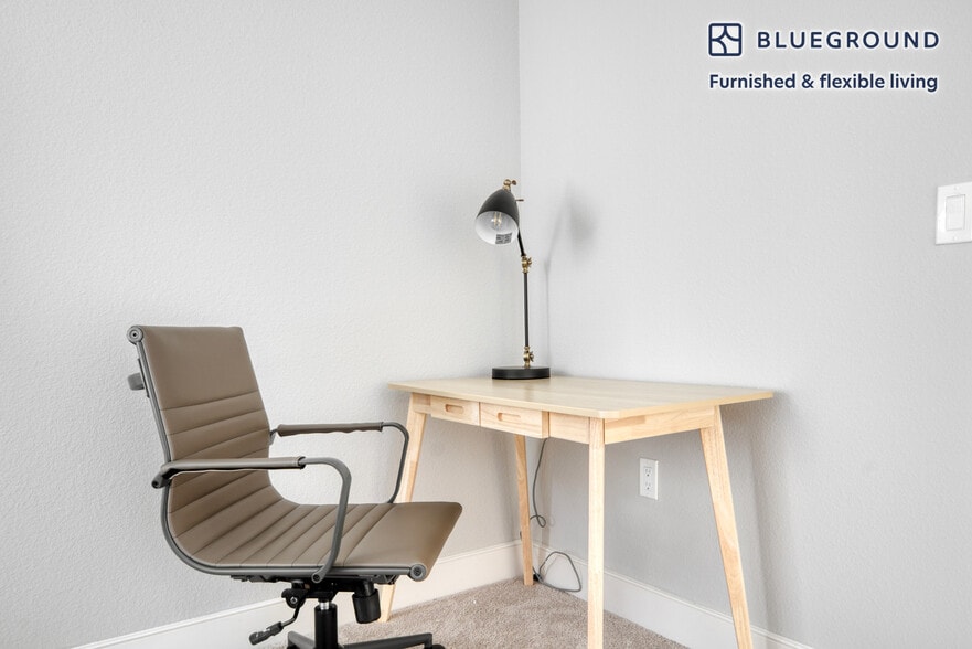 Building Photo - 98 North First Street-SI FL5-ID1309