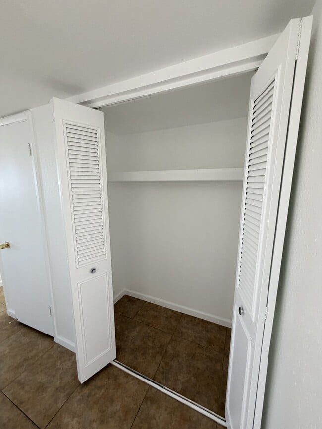 Building Photo - 10595 W Arica Rd