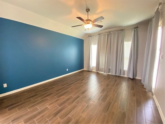 Building Photo - 3445 Francisco Way