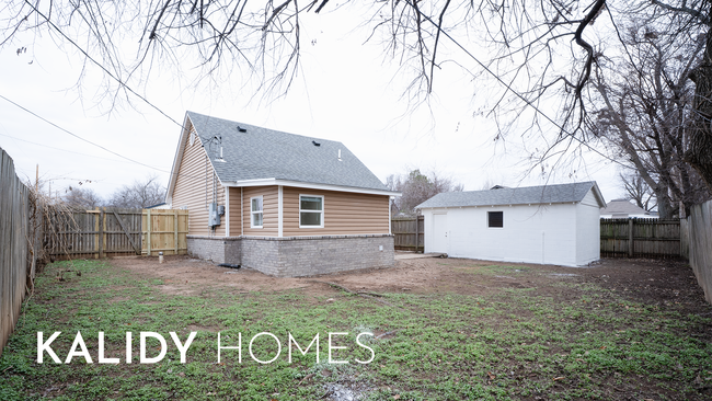 Building Photo - 15 S Walnut St