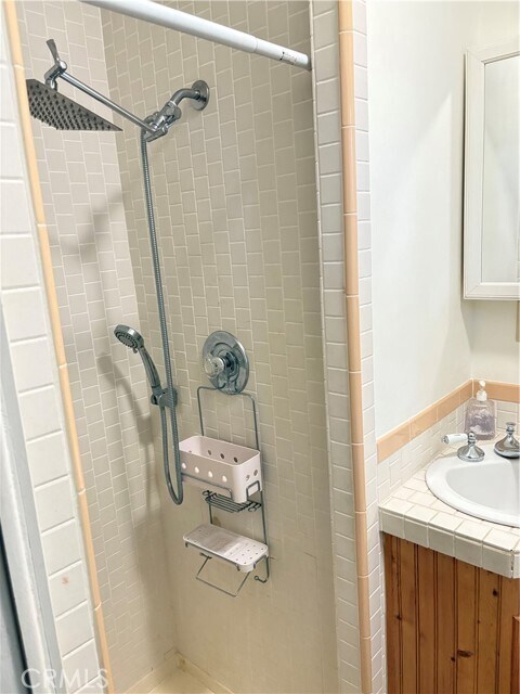 Building Photo - 743 Woodland Rd