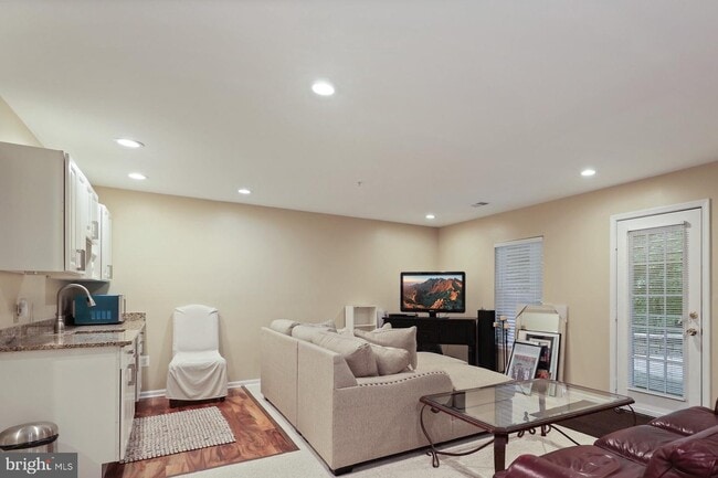 Building Photo - 12350 Woodwalk Terrace