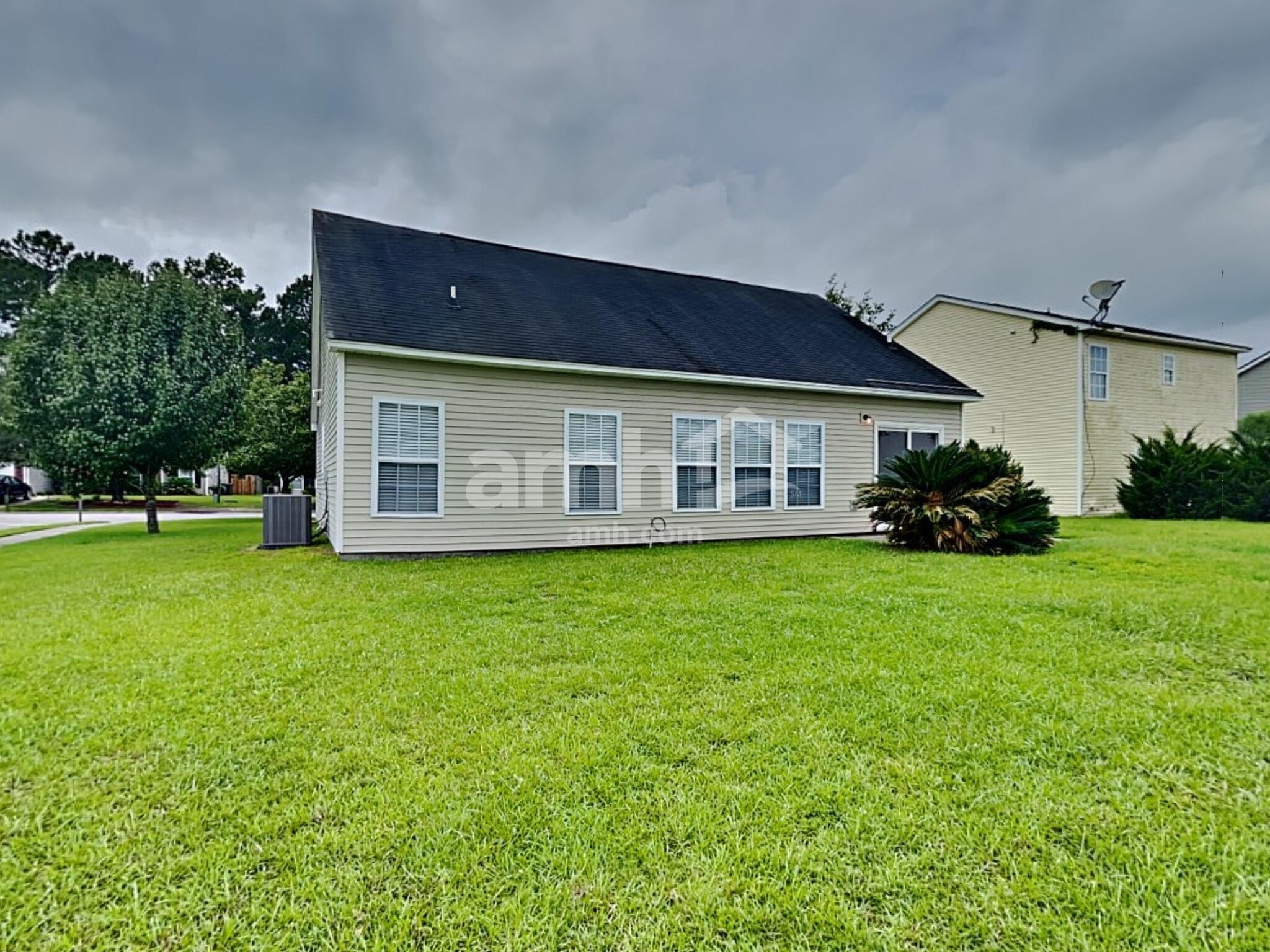 Building Photo - 89 Dovetail Cir