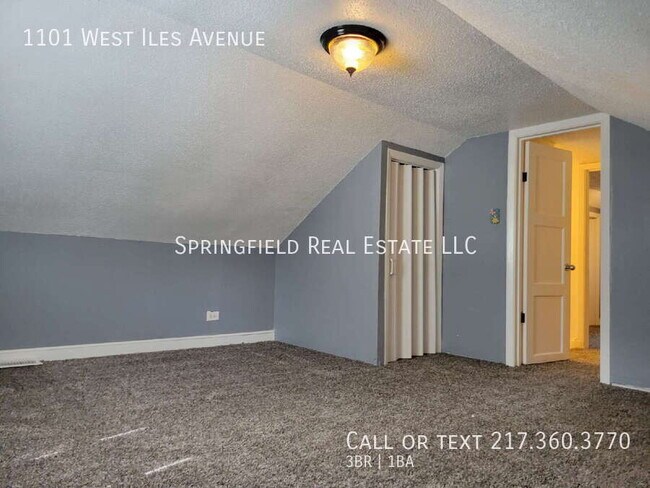 Building Photo - 1101 W Iles Ave