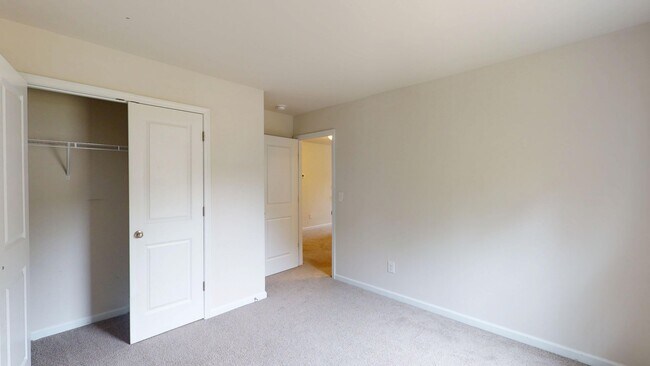 Building Photo - Singe Family Home
