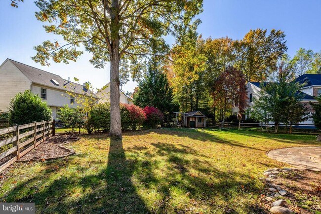 Building Photo - 47001 Smithwood Ct