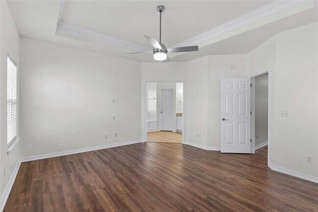 Building Photo - 421 Kate Dr