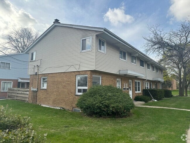 Building Photo - 8594 W Villard Ave