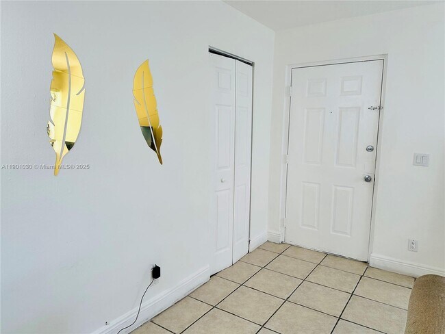 Building Photo - 3037 NW 118th Dr