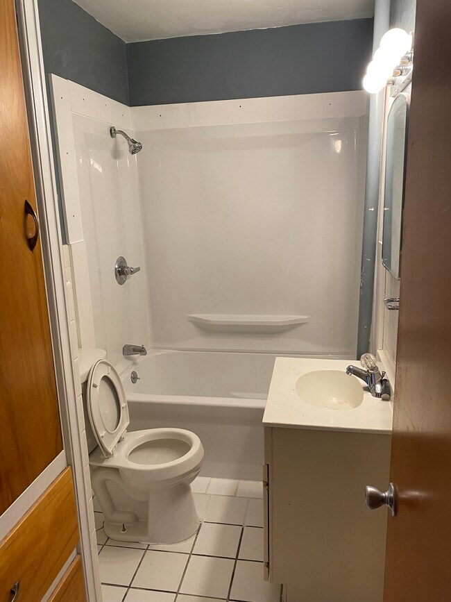 Building Photo - 2107 52nd St