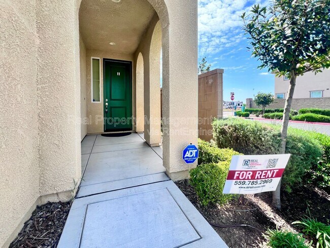 Building Photo - 3704 Savant Ln