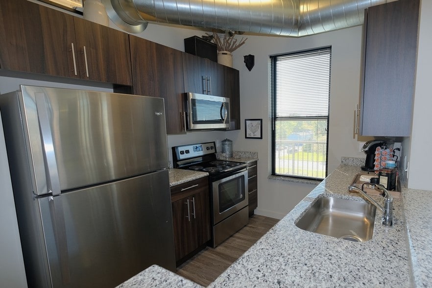 Primary Photo - Starkweather Lofts