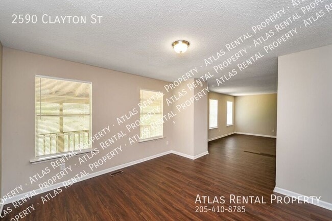 Building Photo - 2590 Clayton St