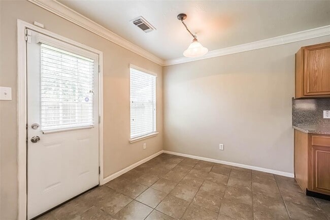 Building Photo - 6838 Brushmeade Ln