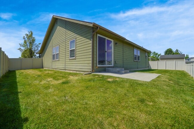 Building Photo - 2724 Sommersby Wy N