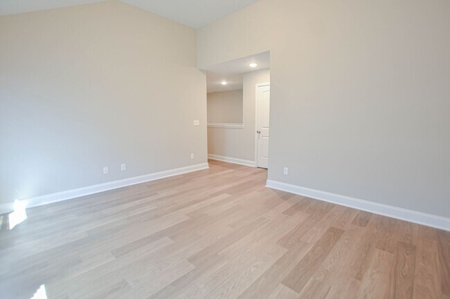 Building Photo - 1113 Henry Pl Blvd