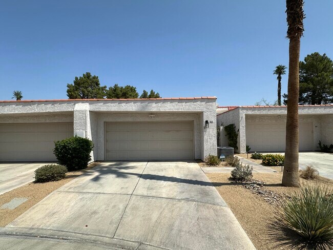 Building Photo - 166 Wimbledon Ct