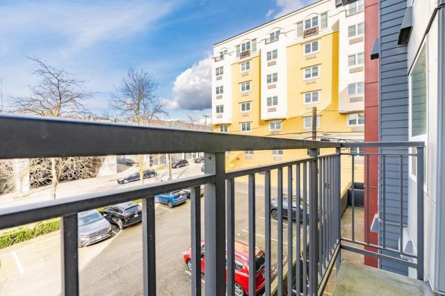 Building Photo - 0 bedroom in Seattle WA 98119