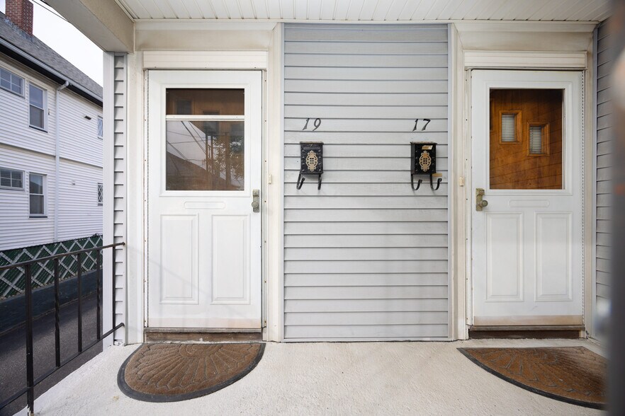 Building Photo - 19 Puritan Rd