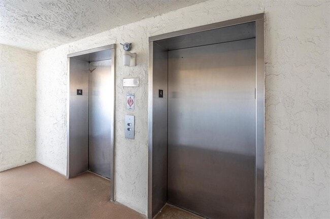 Building Photo - 14950 Gulf Blvd