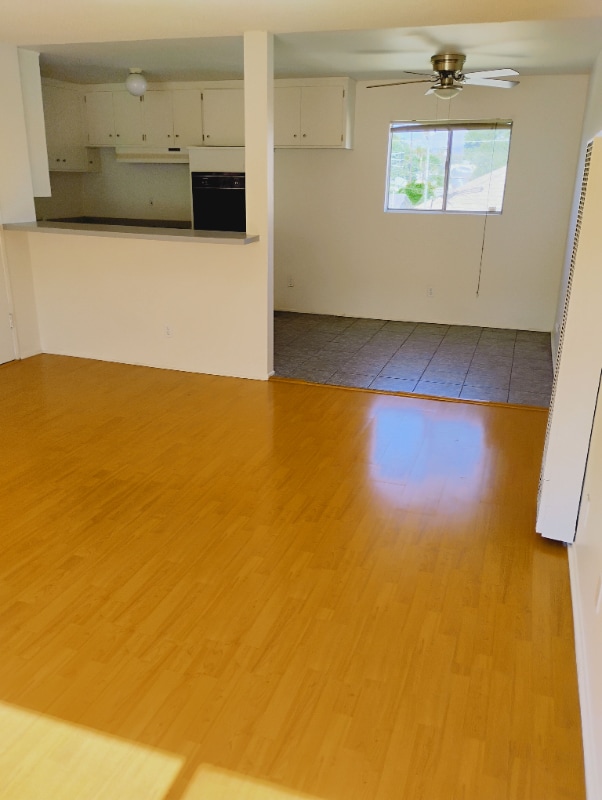 Building Photo - 2937 S Orange Dr