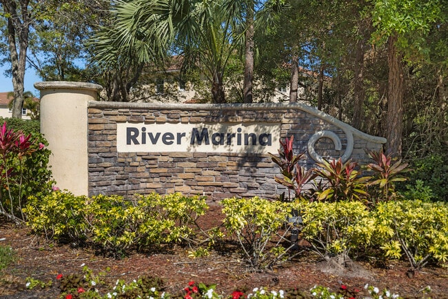Building Photo - 9590 SW Purple Martin Way
