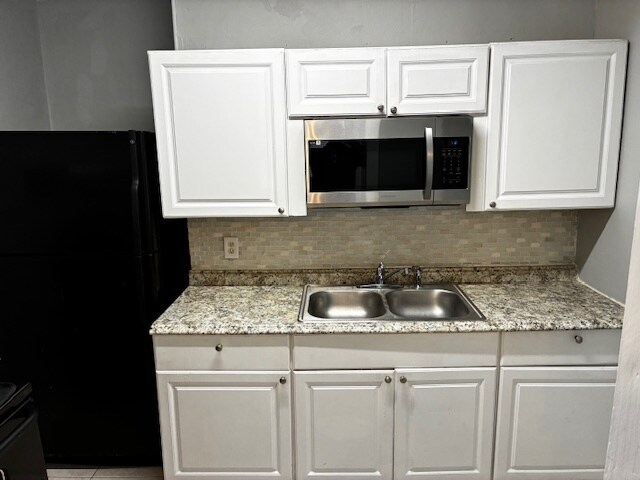 Building Photo - 579 Chestnut Dr