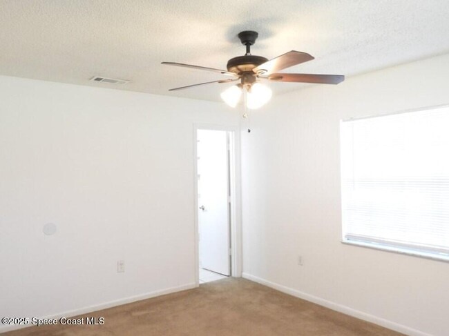 Building Photo - 1006 Wabash Rd SE