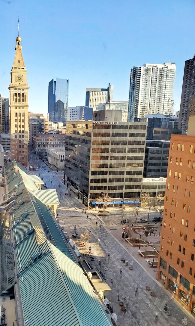 Building Photo - 1625 Larimer St