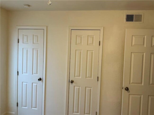 Building Photo - 4108 Roneagle Way #C C