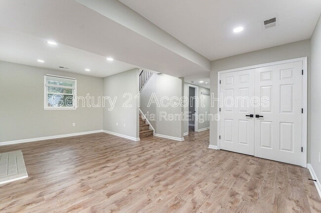 Building Photo - 13566 Princedale Dr