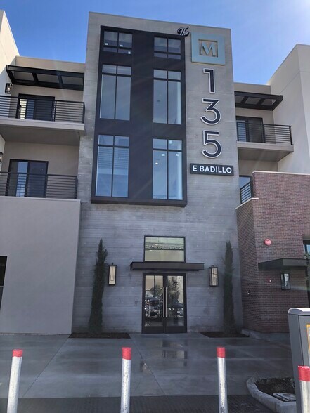 Building Photo - 135 E Badillo St
