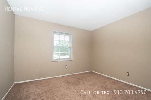 Building Photo - 735 S Avalon Cir