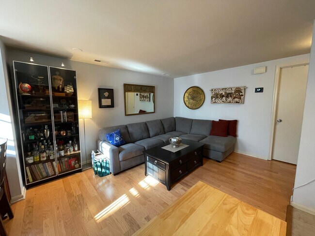 Building Photo - 1755 Willard St NW