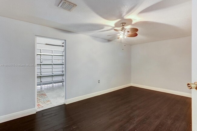 Building Photo - 2727 Treasure Cove Cir