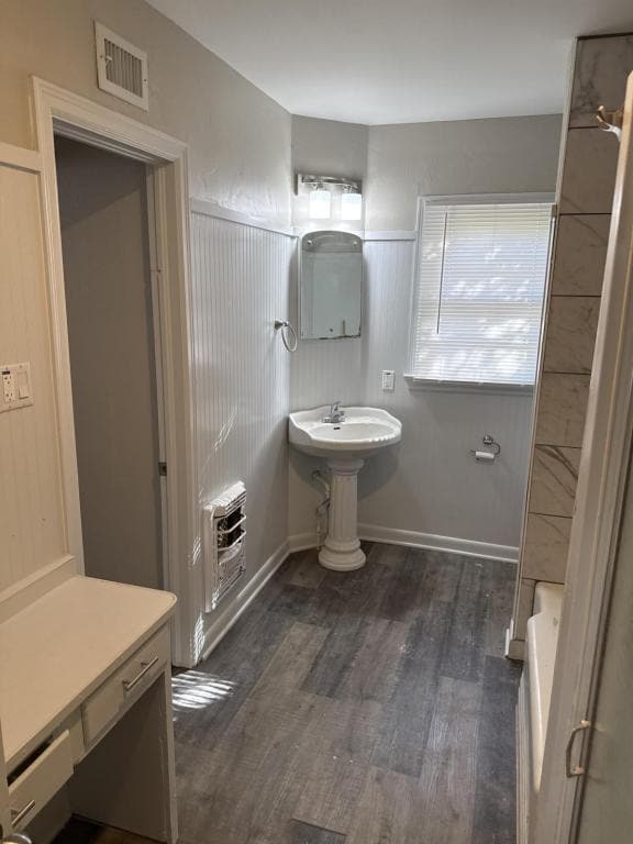 Building Photo - 1308 N Charles St