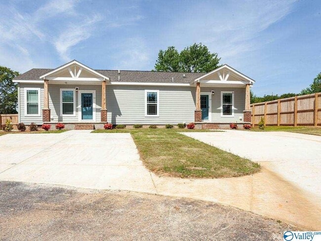 Building Photo - 334 Clutts Rd