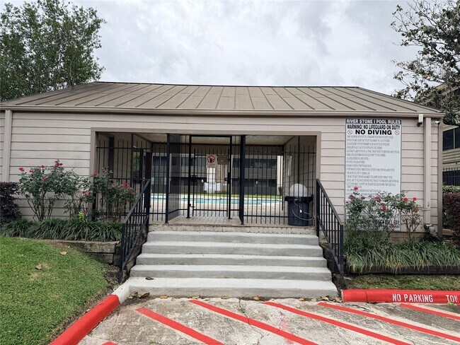 Building Photo - 3045 Walnut Bend Ln