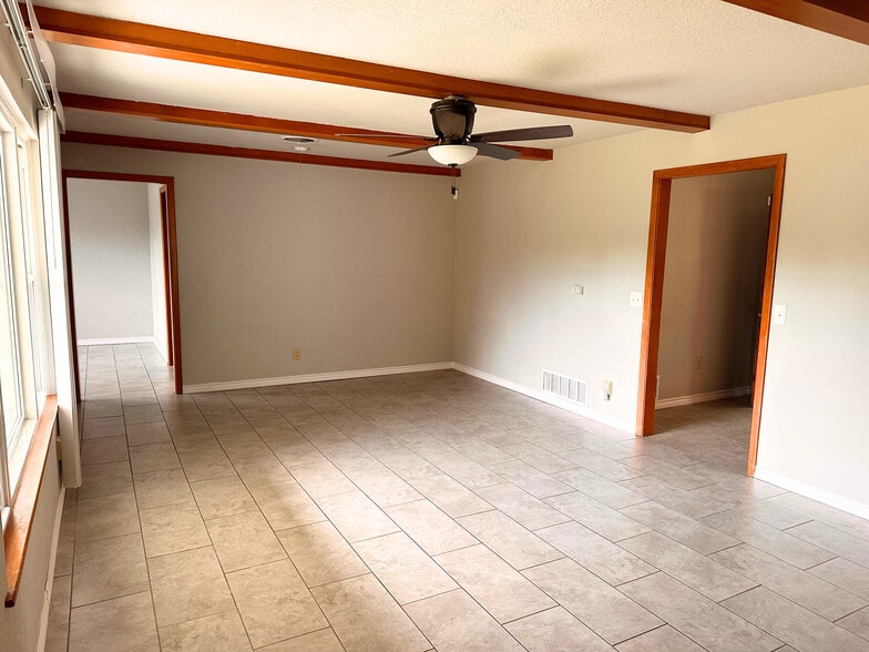 Building Photo - 6007 Palmetto Trl