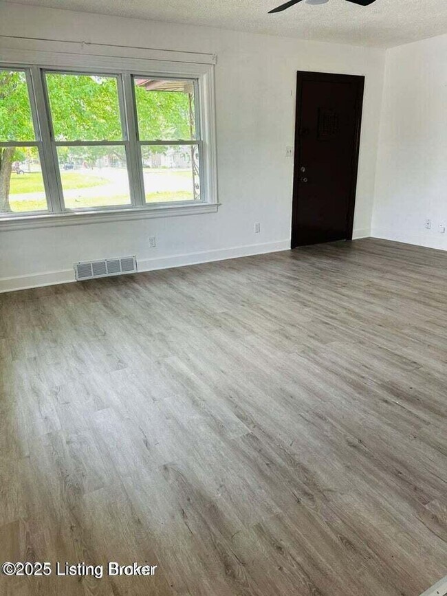 Building Photo - 4105 North Ln