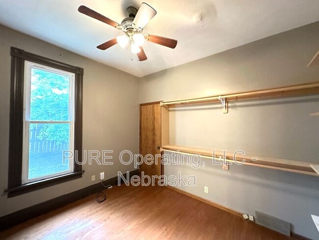 Building Photo - 1009 N 49th Ave